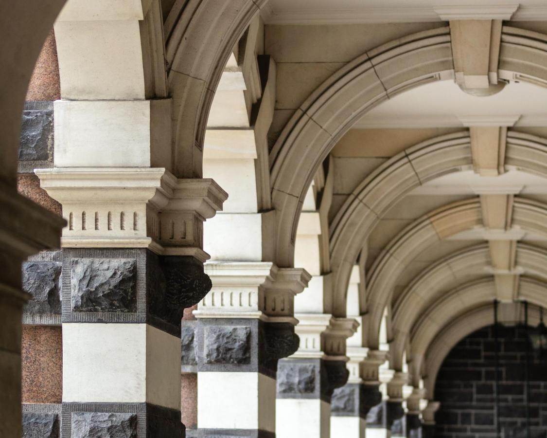 Ebb-Dunedin Exteriör bild The arcade
